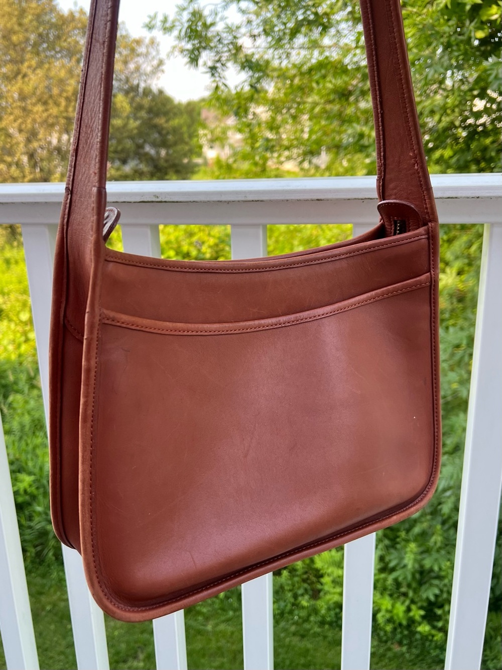 COACH Vintage Turnlock Shoulder bag Brown Leather Classic Elegant Design HandBag - Picture 12 of 13